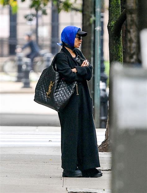 ysl bag zoe kravitz